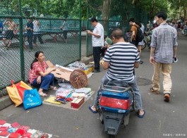 摆地摊技巧(摆地摊技巧和方法套路)