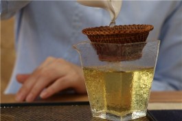 普洱茶的冲泡方法(青柠普洱茶的冲泡方法)