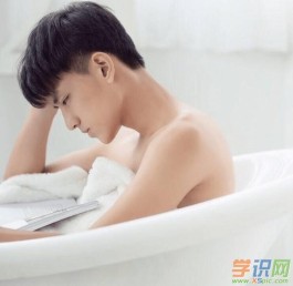 男生皮肤变白的方法(男生皮肤如何变得白嫩光滑)