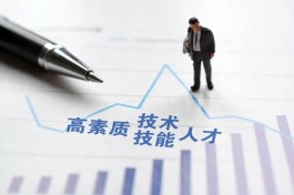动力电池人才攻防战：竞业协议像人性博弈，企业HR像专业猎头