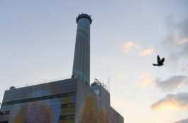 新闻分析：赴欧液化天然气船只缘何流浪海上