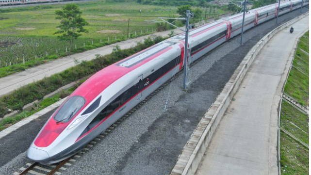 中国动车“开进”东南亚，印尼趁G20峰会测试雅万高铁