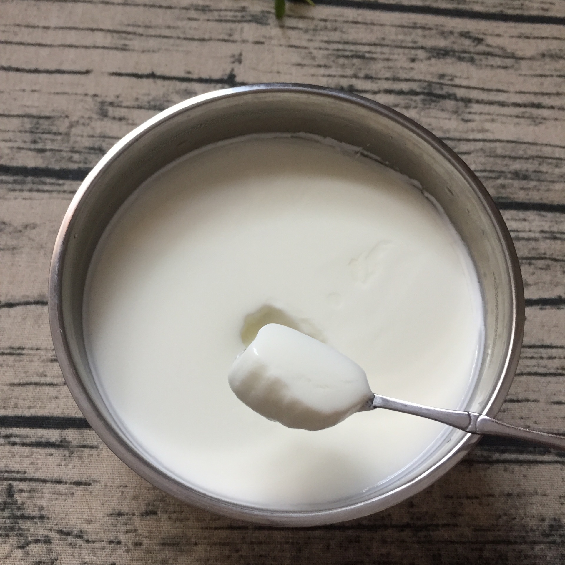 自制酸奶的方法(自制酸奶的方法与步骤)